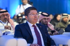 Adalet-Bakani-Yilmaz-Tunc-Doha-Hukuk-Forumunda-Turkiyenin-Hukuk-Vizyonunu-Anlatti-6