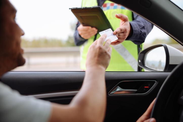 yeni-trafik-cezalari-yururluge-girdi-mi-basladi-mi-trafik-cezalari-kanununu-2025-resmi-gazetede-OtSZxIeL Yeni trafik cezaları yürürlüğe girdi mi, başladı mı? Trafik cezaları kanununu 2025 Resmi Gazete'de yayınlandı mı, yasalaştı mı?
