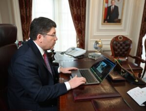 Adalet Bakanı Yılmaz Tunç, Anadolu Ajansı’nın Yılın Kareleri Oylamasına Katıldı