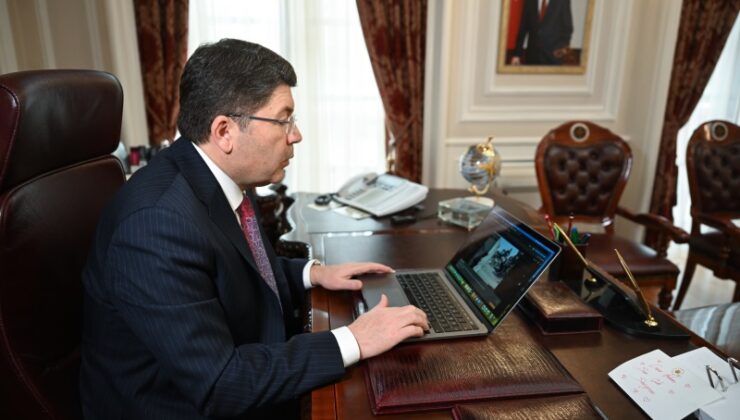 Adalet Bakanı Yılmaz Tunç, Anadolu Ajansı’nın Yılın Kareleri Oylamasına Katıldı