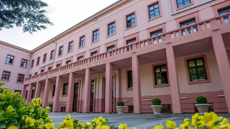 Adalet Bakanlığı Ceza İşleri Genel Müdürlüğü Ne İş Yapar? Görev ve Yetkileri Nelerdir?