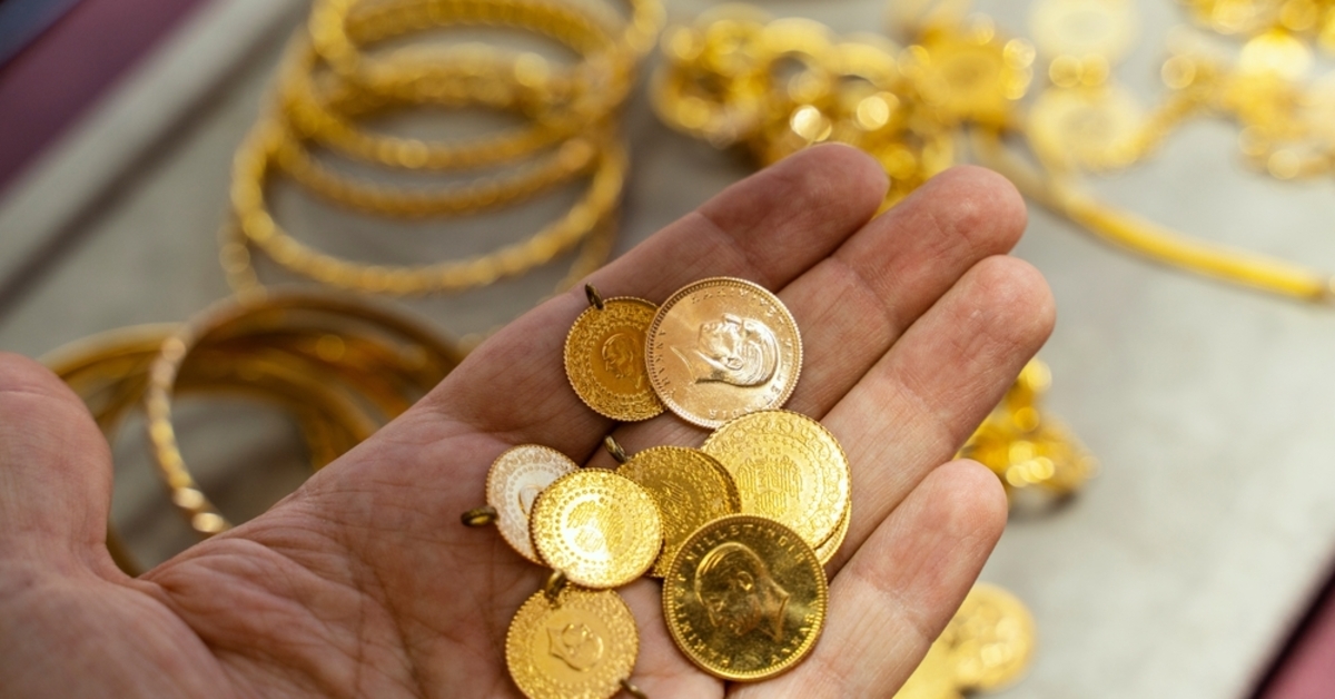 Altın fiyatları güne yükselişle başladı 1 Human,Hand,Holding,Turkish,Gold,Coin,In,Hand