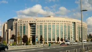 Borsa-Istanbulda-Hisse-Manipulasyonu-Yaptigi-Iddia-Edilen-17-Supheli-Gozaltina-Alindi-300x169 Borsa İstanbul’da Hisse Manipülasyonu Yaptığı İddia Edilen 17 Şüpheli Gözaltına Alındı