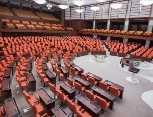 En Düşük Emekli Aylığı 20 Bin TL’ye Çıkıyor