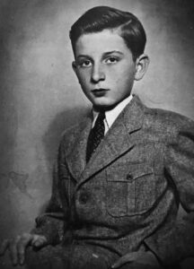 Haldun-Dormen-cocuklugu-216x300 Haldun Dormen Hayatını Kaybetti Denmişti, Haldun Dormen Kimdir, Sağlık Durumu Nasıl?