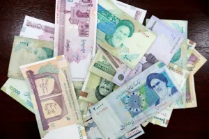 Iran-Riyalinin-Euro-Karsisindaki-Degeri-Sifir-Oldu-300x200 İran Riyali'nin Euro Karşısındaki Değeri Sıfır Oldu