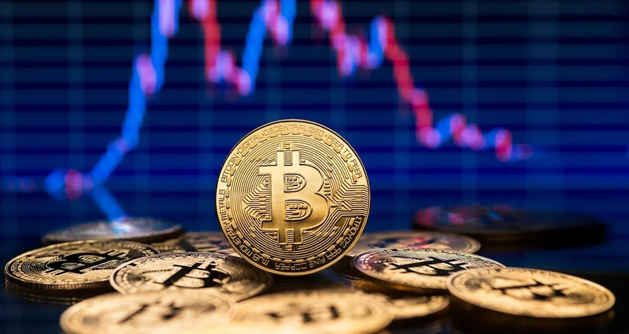 Kripto Piyasasında Sert Çöküş 12 Saatte 100 Milyar Dolar Buhar Oldu