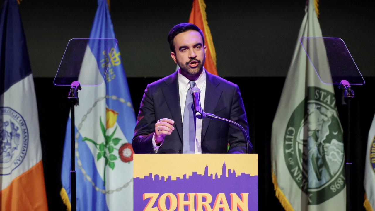 New York’un ilk Müslüman Belediye Başkanı Zohran Mamdani, İsrail yanlısı kararnameleri iptal etti