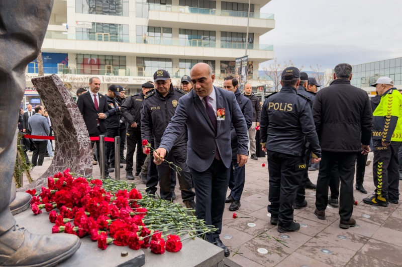 Sehitlerimiz-Fethi-Sekin-ile-Musa-Can-Sehadetlerinin-9.-Yilinda-Izmir-Adliyesinde-Anildi-2 Şehitlerimiz Fethi Sekin ile Musa Can, Şehadetlerinin 9. Yılında İzmir Adliyesi’nde Anıldı