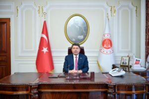 Yılmaz Tunç kimdir İşte Adalet Bakanı’nın hayatı ve siyasi kariyeri