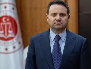 Bakan Gürlek’ten Sosyal Medyaya Kimlik Doğrulama Düzenlemesi: “Sahte Hesaplar Kapatılacak”