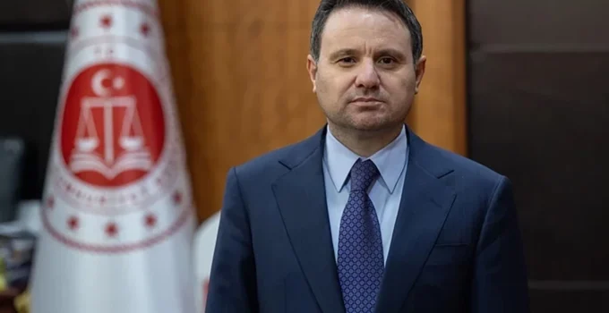 Bakan Gürlek’ten Sosyal Medyaya Kimlik Doğrulama Düzenlemesi: “Sahte Hesaplar Kapatılacak”