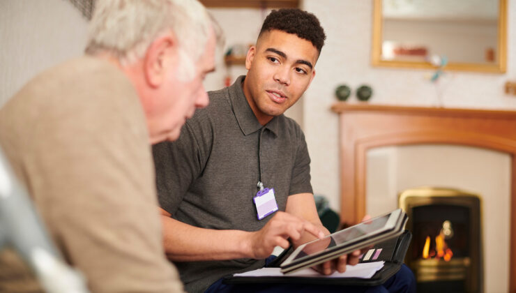 Adliyelerde Görevli Sosyal Çalışmacıların Maaş ve Çalışma Koşulları Tartışılıyor
