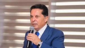 Ahmet Özer kimdir, nerelidir, ne iş yapar