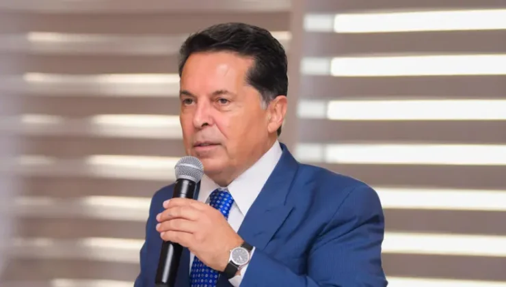 Ahmet Özer kimdir, nerelidir, ne iş yapar?