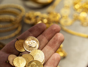 Gram altın 7 bin 110 liradan işlem görüyor