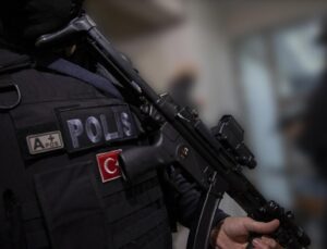 İstanbul’da DEAŞ Operasyonu: 13 Şüpheli Gözaltına Alındı, 2 Kişi Hakkında Yakalama Kararı