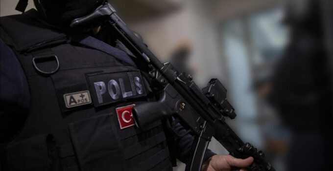 İstanbul’da DEAŞ Operasyonu: 13 Şüpheli Gözaltına Alındı, 2 Kişi Hakkında Yakalama Kararı