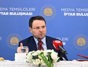 Adalet Bakanı Akın Gürlek Medya Temsilcileriyle İftarda Buluştu: “Terörsüz Türkiye’nin Şartı, Terör Örgütünün Silah Bırakmasıdır”