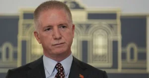 Vali-Davut-Gulden-19-Marttan-once-‘Yakinda-bir-seyler-olacak-dedigi-iddiasina-yanit-300x158 Vali Davut Gül’den “19 Mart’tan önce ‘Yakında bir şeyler olacak’ dediği” iddiasına yanıt