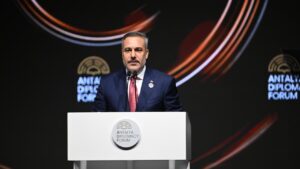 Bakan-Fidan-Kuresel-ve-bolgesel-sorunlar-Antalyada-ortak-akilla-ele-alinacak-300x169 Bakan Fidan Küresel ve bölgesel sorunlar Antalya’da ortak akılla ele alınacak