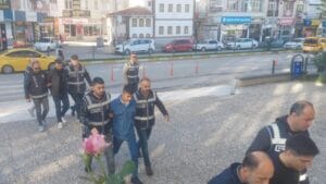 Ankara Merkezli 8 İlde Yasa Dışı Bahis Operasyonu Düzenlendi 53 Şüpheli İçin Gözaltı Kararı Verildi
