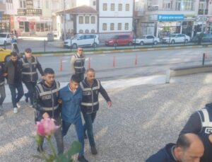Ankara Merkezli 8 İlde Yasa Dışı Bahis Operasyonu Düzenlendi 53 Şüpheli İçin Gözaltı Kararı Verildi