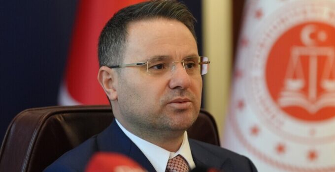Bakan Gürlek’ten Yargıtay ve Danıştay Üyeliğine Seçilen 3 İsme Tebrik