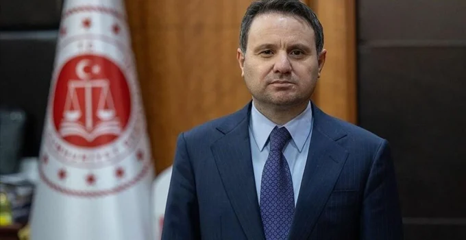 FETÖ ile mücadele vurgusu: Bakan Gürlek, firarilerin takibinin titizlikle sürdüğünü açıkladı