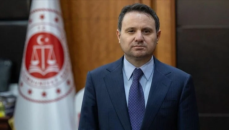 FETÖ ile mücadele vurgusu: Bakan Gürlek, firarilerin takibinin titizlikle sürdüğünü açıkladı 1 FETÖ ile mücadele vurgusu: Bakan Gürlek, firarilerin takibinin titizlikle sürdüğünü açıkladı