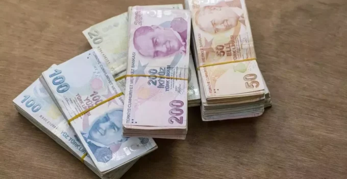 Memur ve Emeklinin Zam Oranı Belli Oldu mu? Emekliler ve Memurların Alacağı Temmuz Zammında Kritik Veri Bekleniyor