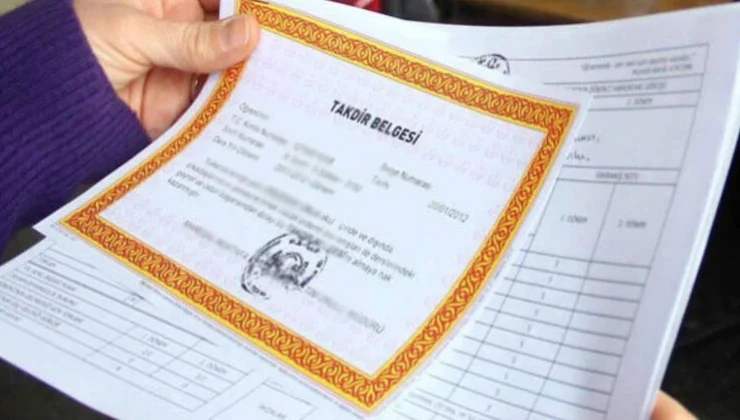 Öğrenci Gelişim Raporlarında Atatürk Görseli Geri Döndü Ancak Karne Tartışması Bitmedi