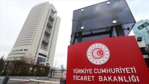 Ticaret-Bakanligindan-Beyaz-Et-Fiyatlarina-Siki-Denetim-Marketlere-101-Milyon-Lira-Ceza-300x169 Ticaret Bakanlığı'ndan Beyaz Et Fiyatlarına Sıkı Denetim Marketlere 10,1 Milyon Lira Ceza