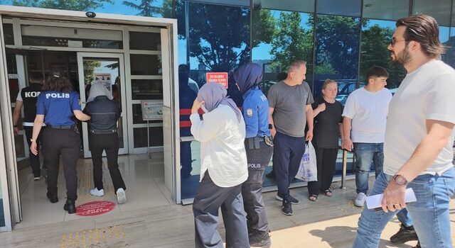 Zonguldak kurtaj operasyonu Zonguldak kürtaj operasyonu: Rüşvet iddiasıyla 11’i kadın 20 kişi gözaltına alındı