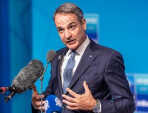 Ankara NATO Zirvesi Öncesi Miçotakis’ten Türkiye İle İlişkiler İçin Dikkat Çeken Mesaj