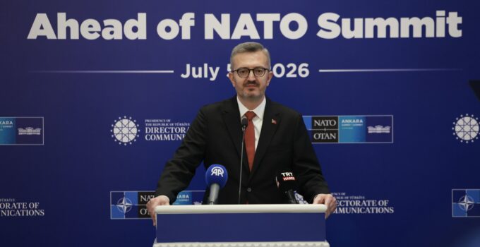 Iletisim Baskani Duran NATO Liderler Zirvesi Oncesi Uluslararasi Basinla Bulustu İletişim Başkanı Burhanettin Duran NATO Liderler Zirvesi Öncesi Uluslararası Basınla Buluştu