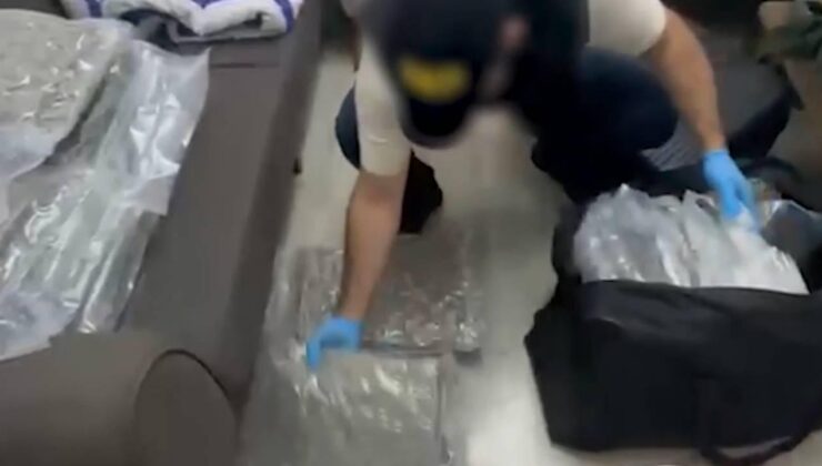 İstanbul Uyuşturucu Operasyonunda 151 Kilogram Uyuşturucu Ele Geçirildi ve 7 Şüpheli Yakalandı 1 İstanbul Uyuşturucu Operasyonunda 151 Kilogram Uyuşturucu Ele Geçirildi ve 7 Şüpheli Yakalandı