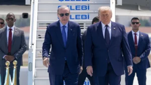 Trump Türkiye’ye Uygulanan CAATSA Yaptırımlarını Kaldıracağını Söyledi