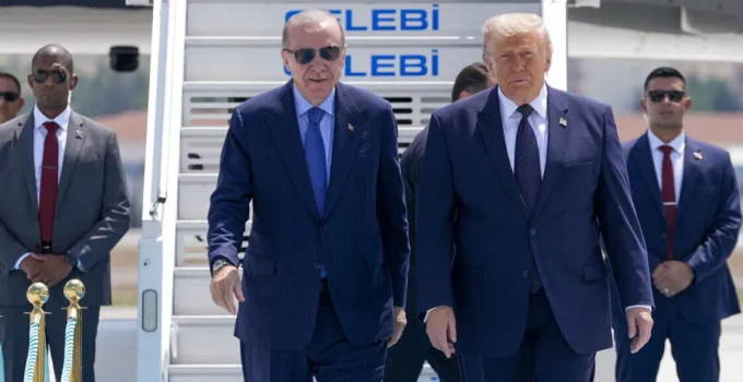 Trump Türkiye’ye Uygulanan CAATSA Yaptırımlarını Kaldıracağını Söyledi