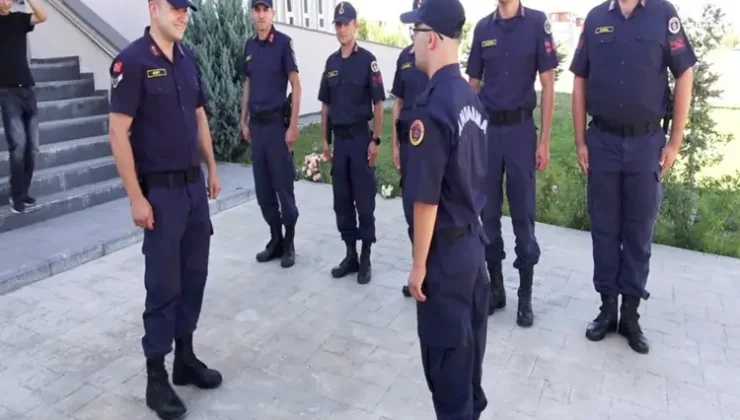 Down Sendromlu Berkant’ın Askerlik Hayali Gerçek Oldu. Bir Günlüğüne Jandarma Üniforması Giydi