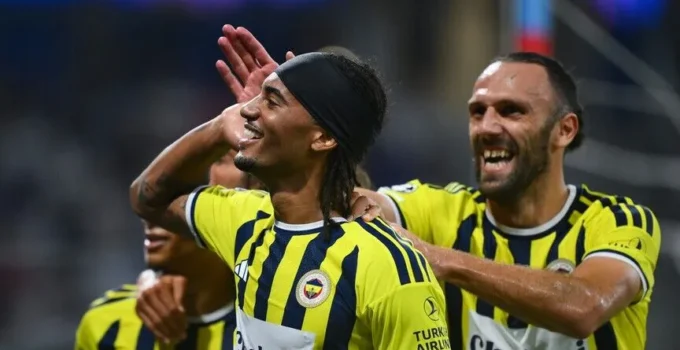 Fenerbahce Lyonu Devirip 18 Yil Sonra Sampiyonlar Ligine Dondu Fenerbahçe Lyon'u Devirip 18 Yıl Sonra Şampiyonlar Ligi'ne Döndü