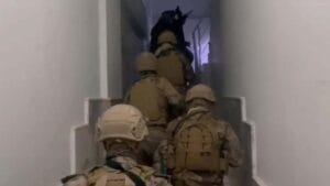 İzmir’de DEAŞ Operasyonunda 26 Şüpheli Gözaltına Alındı