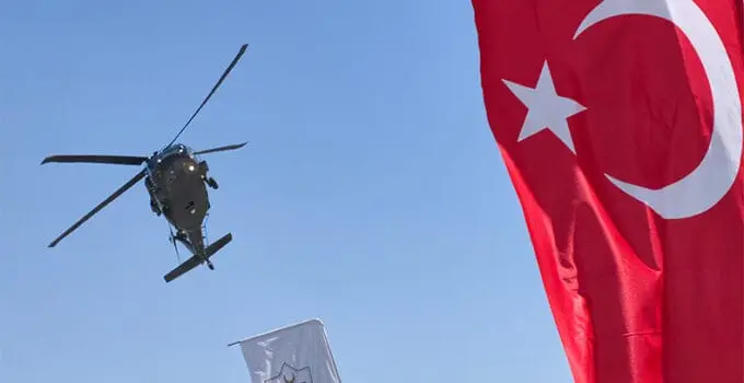 Malazgirt’te Jandarma Helikopter Gösterisi Nefes Kesti