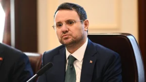 Sahte Ekspertizle Vatandaşlık Vurgunu Ortaya Çıktı. 687 Kişiye Usulsüz Türk Vatandaşlığı Sağlandığı İddia Edildi