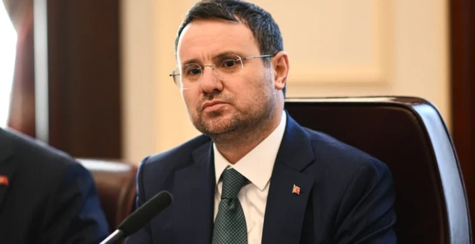 Sahte Ekspertizle Vatandaşlık Vurgunu Ortaya Çıktı. 687 Kişiye Usulsüz Türk Vatandaşlığı Sağlandığı İddia Edildi