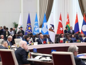 Cumhurbaşkanı Erdoğan Şanghay İşbirliği Örgütü Zirvesi’nde Türkiye’nin Kritik Rolünü Vurguladı