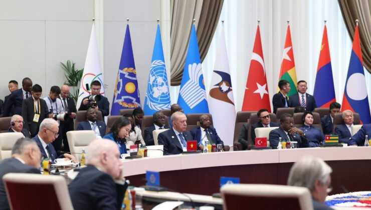 Cumhurbaşkanı Erdoğan Şanghay İşbirliği Örgütü Zirvesi'nde Türkiye’nin Kritik Rolünü Vurguladı 1 Cumhurbaşkanı Erdoğan Şanghay İşbirliği Örgütü Zirvesi’nde Türkiye’nin Kritik Rolünü Vurguladı