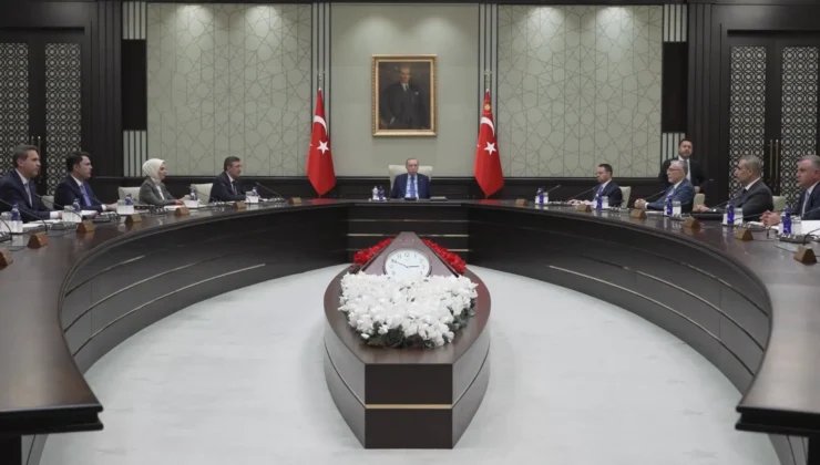 Cumhurbaşkanı Erdoğan’ın Kabine Toplantısı Açıklamaları Gündem Oldu. Sosyal Konut Teslimi ve Yarısı Bizden’de Yeni Takvim Duyuruldu