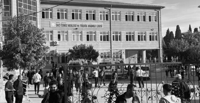 Icisleri Bakanligi Turgutludaki Saldiri Sonrasi Harekete Gecti. Dort Basmufettis Manisaya Gonderildi İçişleri Bakanlığı Turgutlu’daki Saldırı Sonrası Harekete Geçti. Dört Başmüfettiş Manisa’ya Gönderildi